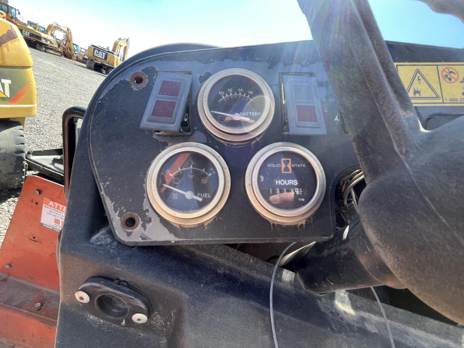 ./imagenes/INVOICE/2019/16791/ZANJADORA DITCH WITCH RT40 (22).JPG